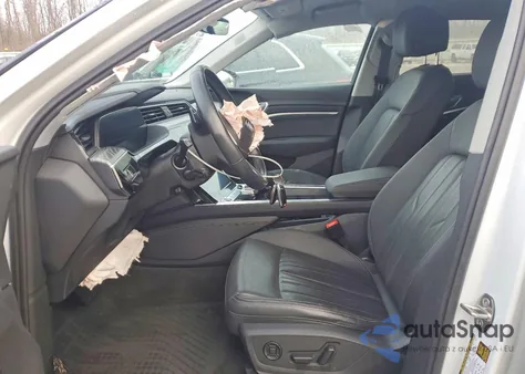 2022 Audi E-Tron Sportback Premium Plus из США, поврежденный, VIN WA12AAGE6NB013225